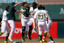 Red Sox squander early opportunities, lose finale on walk-off to Athletics