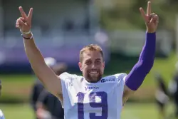 Mizutani: Vikings reacquiring Adam Thielen evokes memories of Randy Moss