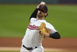 Blue Jays land Shane Bieber from Guardians before MLB trade deadline